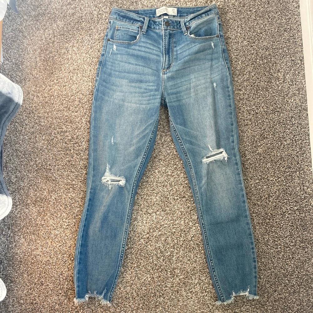ABERCROMBIE women’s ankle high rise jeans
